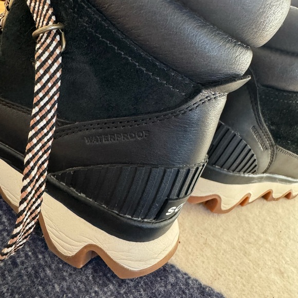 SOREL Kinetic Conquest Sneaker size 7 Black - Picture 15 of 16